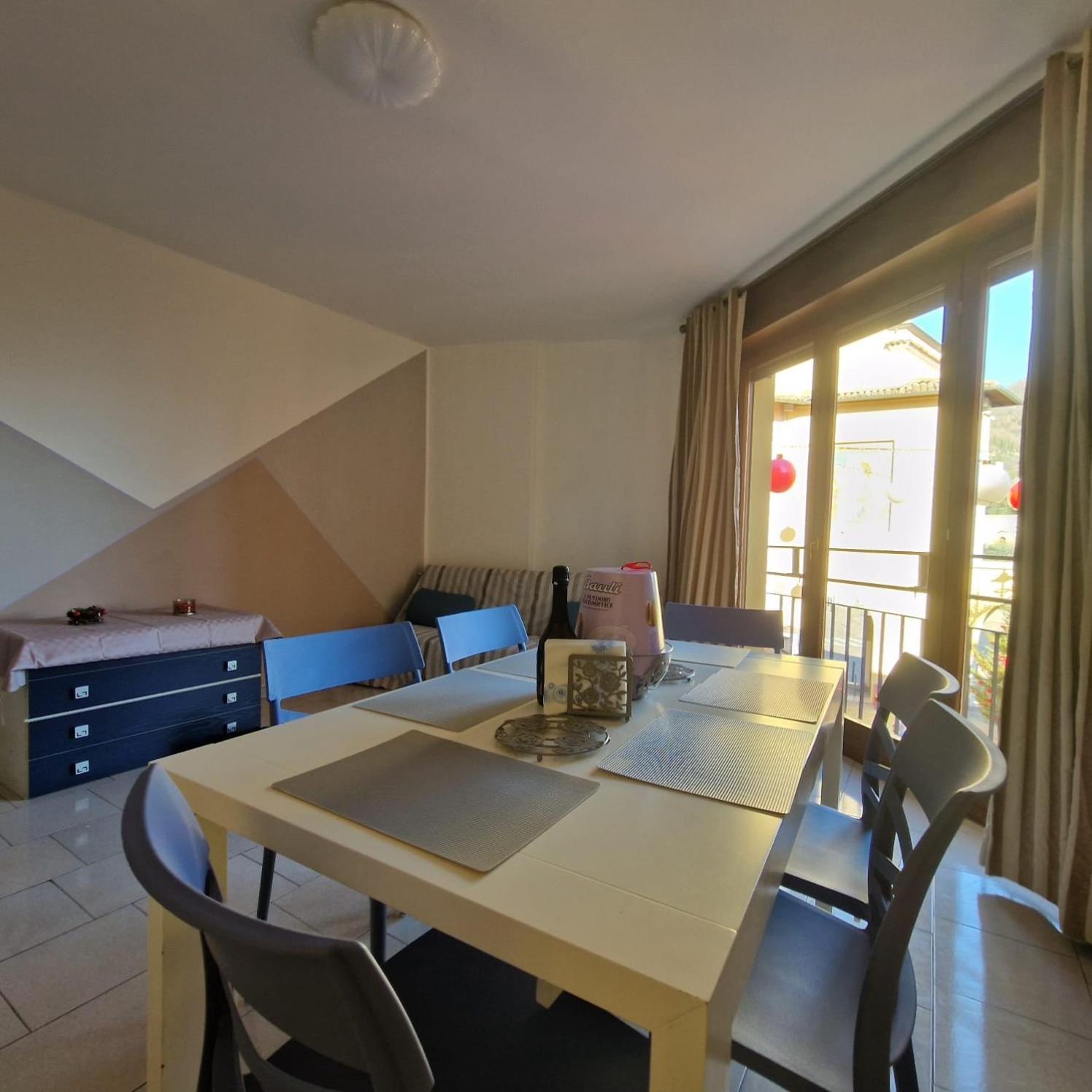 B&B Al Vittoriale Da Maja การ์โดเน ริเวียรา ภายนอก รูปภาพ