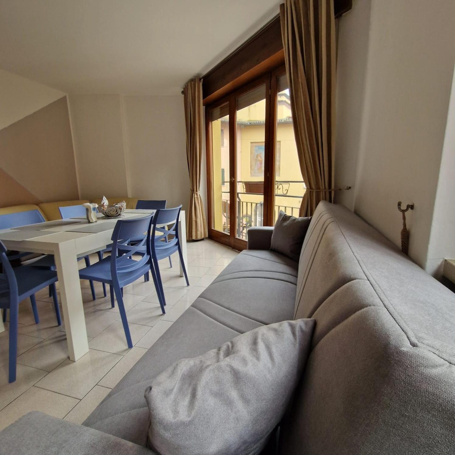 B&B Al Vittoriale Da Maja การ์โดเน ริเวียรา ภายนอก รูปภาพ