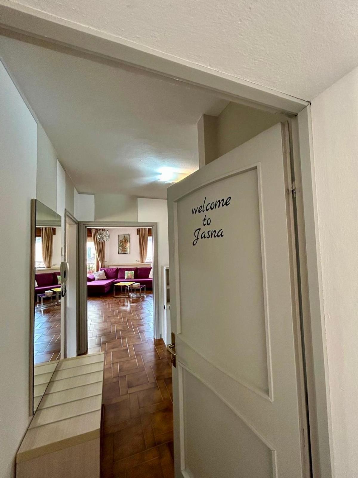 B&B Al Vittoriale Da Maja การ์โดเน ริเวียรา ภายนอก รูปภาพ
